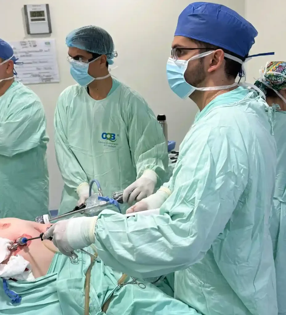 Cirugía Bariátrica en Cali, procedimiento de Sleeve gástrico o manga gástrica en Cali. Doctor Diego Valdés y Camilo Echeverry